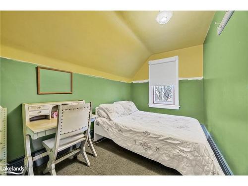 556341 6Th Line, The Blue Mountains, ON - Indoor Photo Showing Bedroom