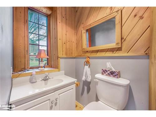 556341 6Th Line, The Blue Mountains, ON - Indoor Photo Showing Bathroom