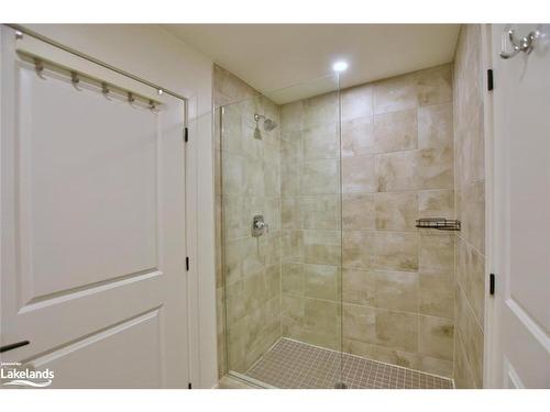 207-11 Beckwith Lane, The Blue Mountains, ON - Indoor Photo Showing Bathroom