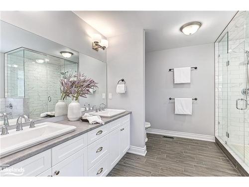 31 Gilpin Crescent, Collingwood, ON - Indoor Photo Showing Bathroom