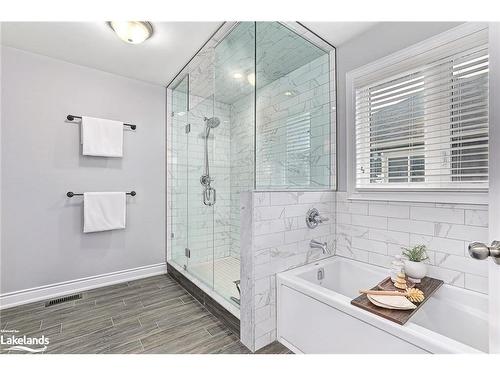 31 Gilpin Crescent, Collingwood, ON - Indoor Photo Showing Bathroom