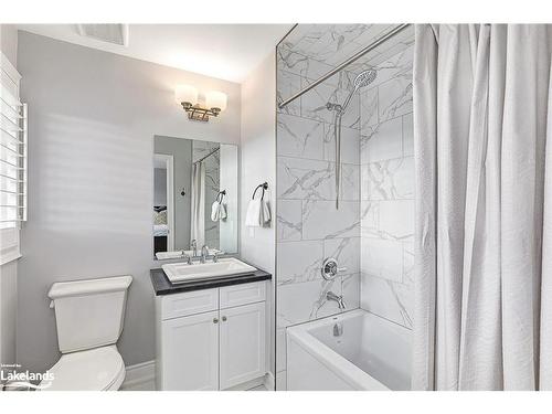 31 Gilpin Crescent, Collingwood, ON - Indoor Photo Showing Bathroom