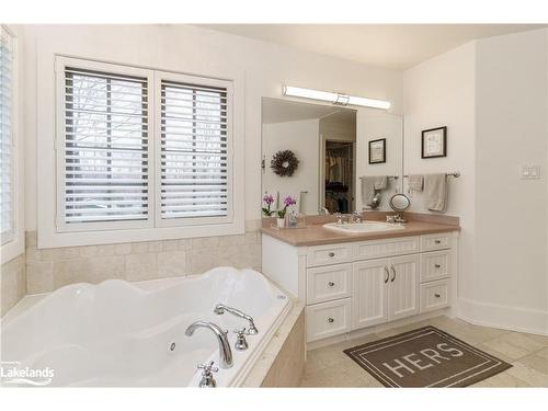 48 Estate Drive, Port Carling, ON - Indoor Photo Showing Bathroom