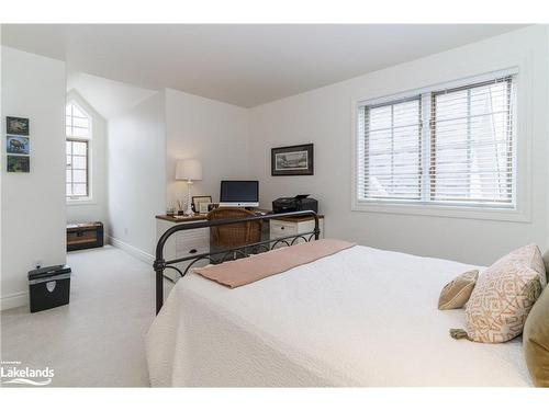 48 Estate Drive, Port Carling, ON - Indoor Photo Showing Bedroom