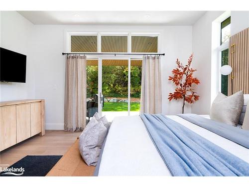 109 Pheasant Run, The Blue Mountains, ON - Indoor Photo Showing Bedroom