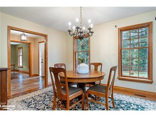 6123  27/28 Nottawasaga Sideroad, Stayner, ON - Indoor Photo Showing Dining Room