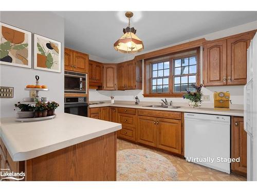 7598 6/7 Sideroad Nottawasaga, Creemore, ON - Indoor Photo Showing Kitchen With Double Sink