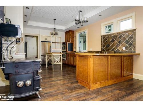 468147 12Th Concession B, Grey Highlands, ON - Indoor Photo Showing Kitchen