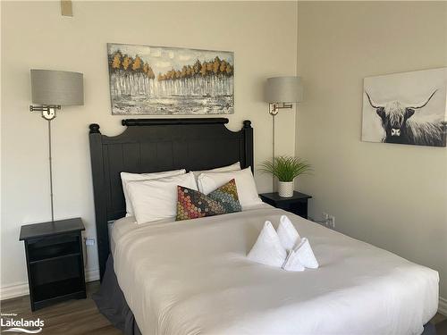 516-796468 Grey Road 19, The Blue Mountains, ON - Indoor Photo Showing Bedroom