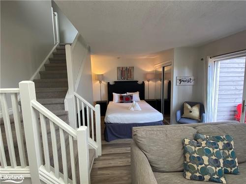 516-796468 Grey Road 19, The Blue Mountains, ON - Indoor Photo Showing Bedroom