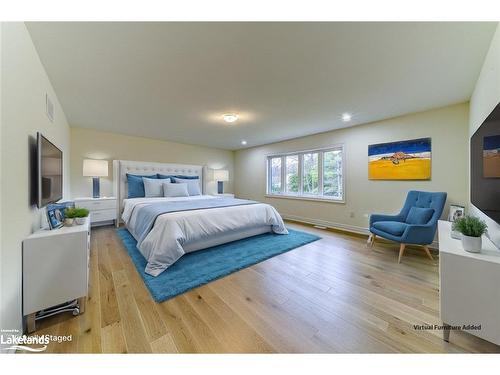 164 Rosanne Circle, Wasaga Beach, ON - Indoor Photo Showing Bedroom