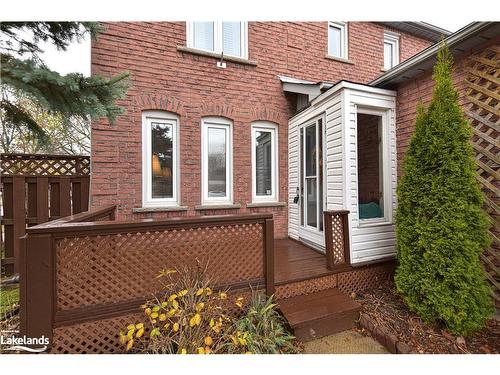 67 Carruthers Crescent, Barrie, ON - Outdoor