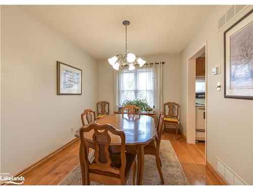 67 Carruthers Crescent, Barrie, ON - Indoor Photo Showing Dining Room