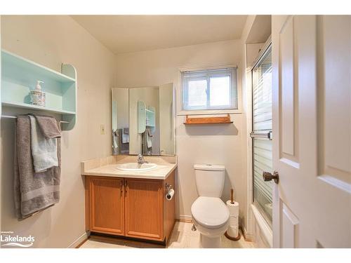 67 Carruthers Crescent, Barrie, ON - Indoor Photo Showing Bathroom