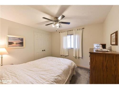 67 Carruthers Crescent, Barrie, ON - Indoor Photo Showing Bedroom