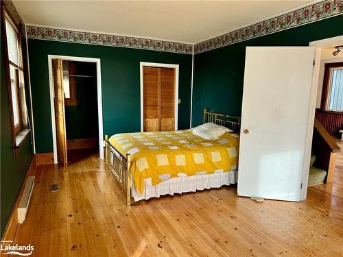 556341 6Th Line, The Blue Mountains, ON - Indoor Photo Showing Bedroom