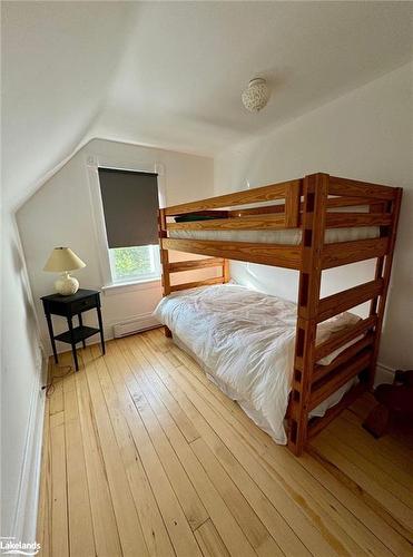 556341 6Th Line, The Blue Mountains, ON - Indoor Photo Showing Bedroom