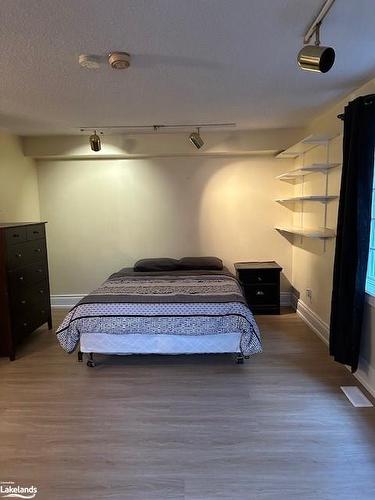 252 Swiss Meadows Boulevard, Ravenna, ON - Indoor Photo Showing Bedroom