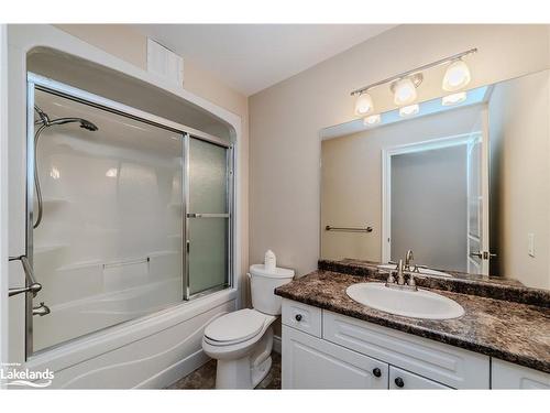 Gl5-10B Kimberley Avenue, Bracebridge, ON - Indoor Photo Showing Bathroom