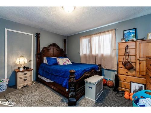 538 Nelson Street, Midland, ON - Indoor Photo Showing Bedroom