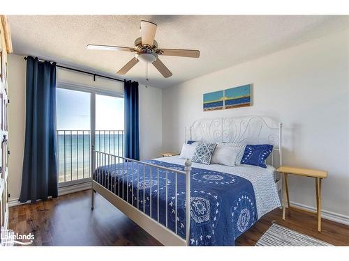 8-1064 Tiny Beaches Road S, Tiny, ON - Indoor Photo Showing Bedroom