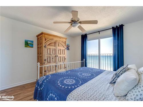 8-1064 Tiny Beaches Road S, Tiny, ON - Indoor Photo Showing Bedroom