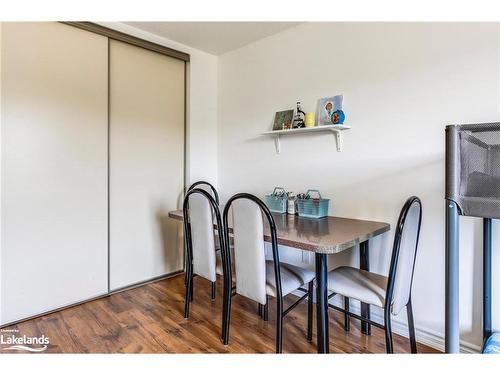 8-1064 Tiny Beaches Road S, Tiny, ON - Indoor Photo Showing Dining Room