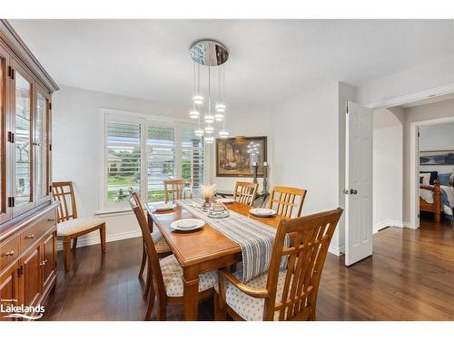 33 South Harbour Drive, Bobcaygeon, ON - Indoor Photo Showing Dining Room