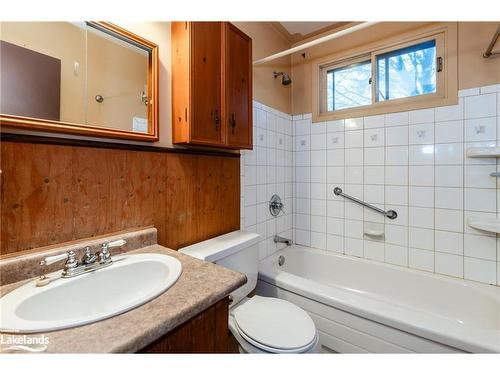 1013 Glen Bogie Crescent, Midland, ON - Indoor Photo Showing Bathroom