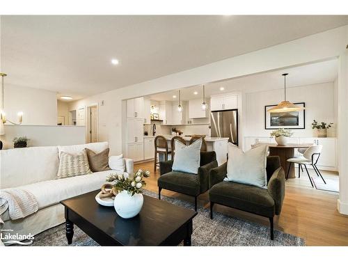 29 Godden Street, Collingwood, ON - Indoor Photo Showing Living Room