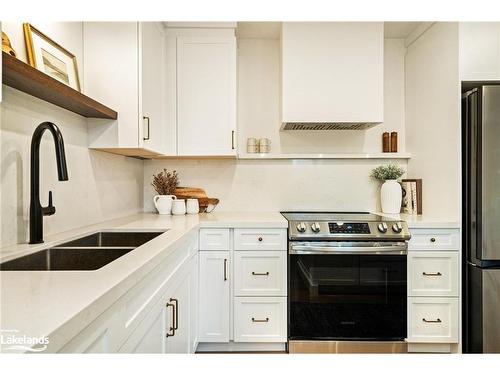 29 Godden Street, Collingwood, ON - Indoor Photo Showing Kitchen With Stainless Steel Kitchen With Double Sink