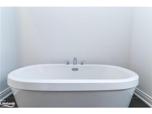 11 Amber Drive, Wasaga Beach, ON - Indoor Photo Showing Bathroom