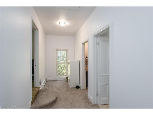 104 Goderich Street E, Seaforth, ON - Indoor Photo Showing Other Room