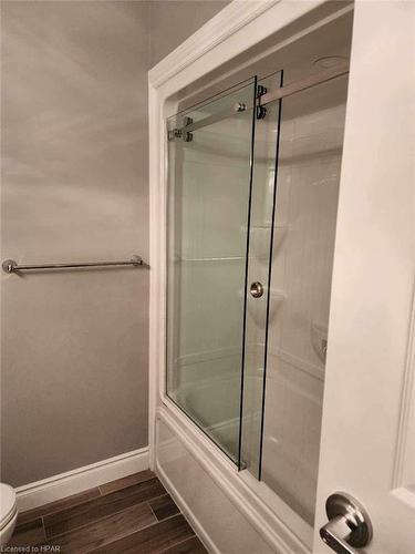 365 Nelson Street, Stratford, ON - Indoor Photo Showing Bathroom