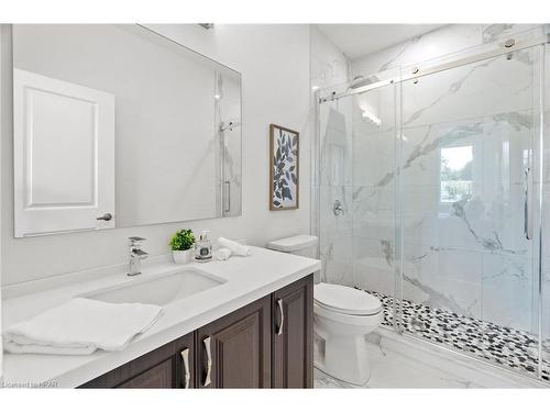 167 Elgin Avenue E, Goderich, ON - Indoor Photo Showing Bathroom