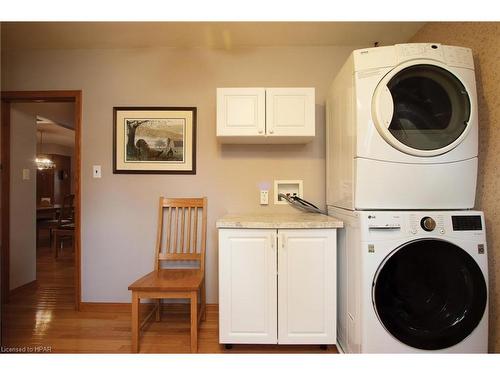 596 Elgin Street E, St. Marys, ON - Indoor Photo Showing Laundry Room