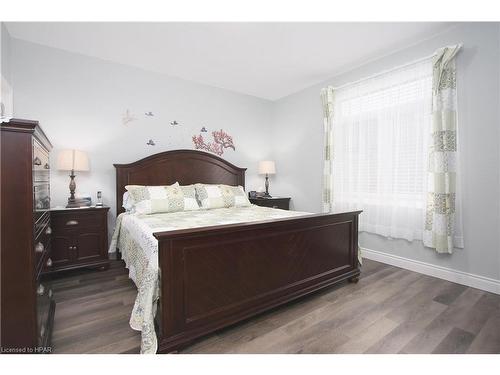 41-375 Mitchell Road S, Listowel, ON - Indoor Photo Showing Bedroom
