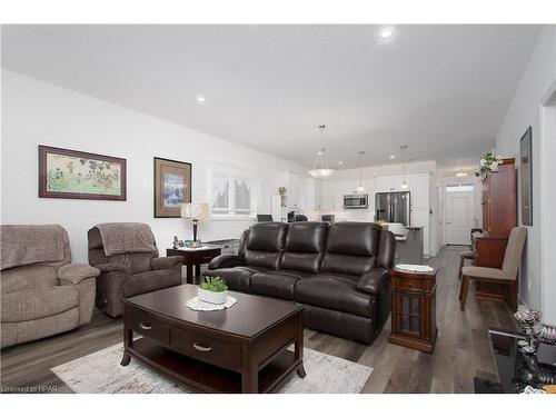 41-375 Mitchell Road S, Listowel, ON - Indoor Photo Showing Living Room