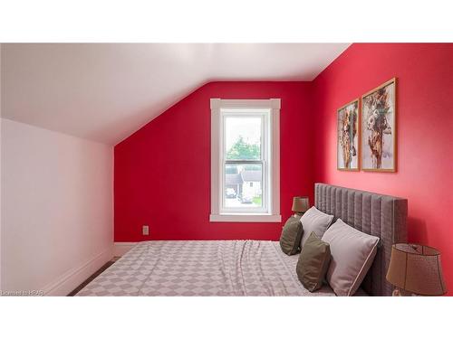 210 William Street, Wingham, ON - Indoor Photo Showing Bedroom