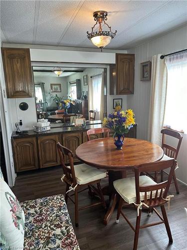 79 Fairview Crescent, Listowel, ON - Indoor Photo Showing Dining Room