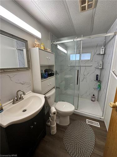 79 Fairview Crescent, Listowel, ON - Indoor Photo Showing Bathroom