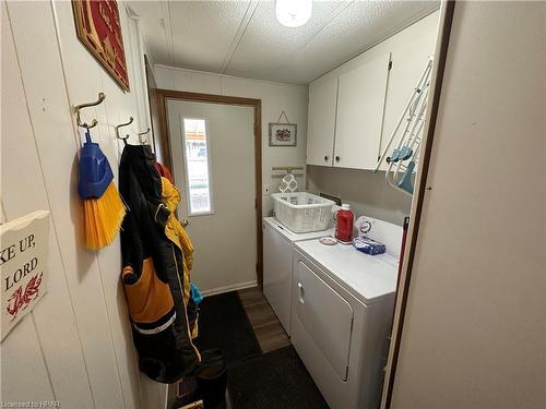 79 Fairview Crescent, Listowel, ON - Indoor Photo Showing Laundry Room