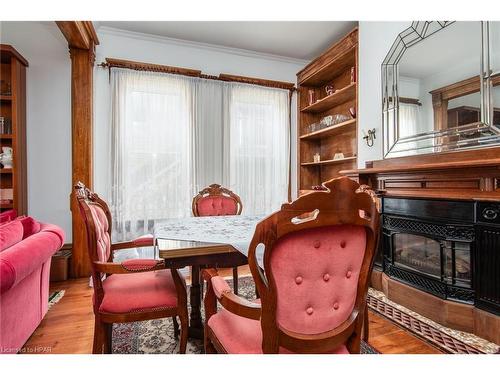 49 William Street N, Clinton, ON - Indoor Photo Showing Living Room With Fireplace