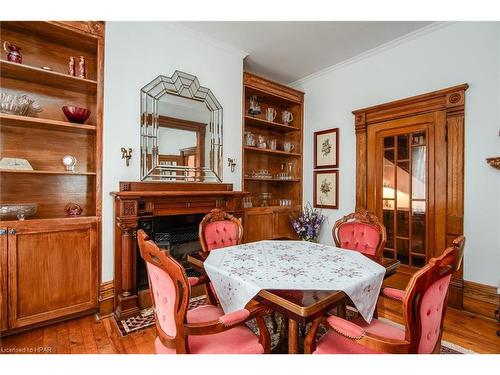 49 William Street N, Clinton, ON - Indoor Photo Showing Dining Room