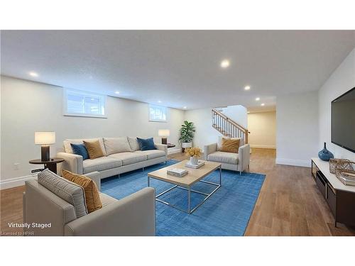 21 Orchard Drive, Stratford, ON - Indoor Photo Showing Living Room