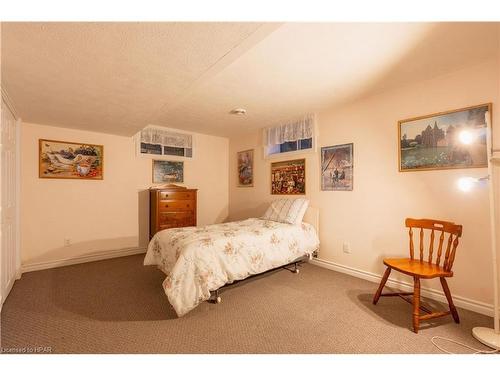 78260 Parr Line, Central Huron, ON - Indoor Photo Showing Bedroom