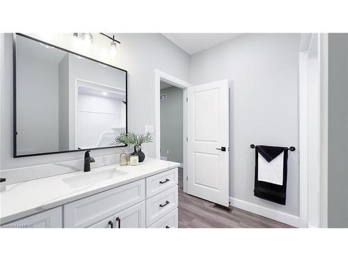 137 Severn Drive, Goderich, ON - Indoor Photo Showing Bathroom