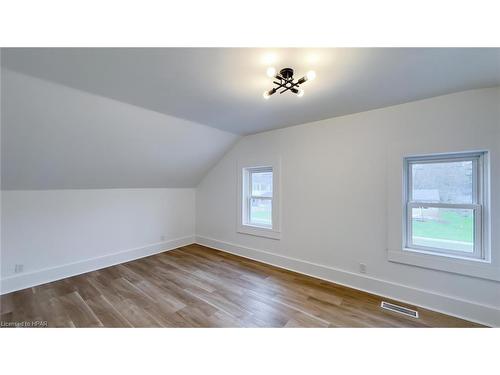 126 Huron Street, Clinton, ON - Indoor Photo Showing Other Room