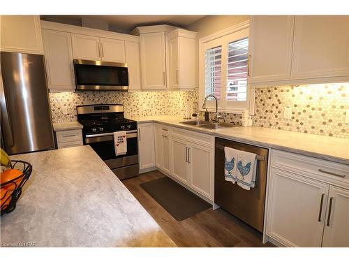 88 Huron Heights Drive, Ashfield-Colborne-Wawanosh, ON - Indoor Photo Showing Kitchen With Double Sink
