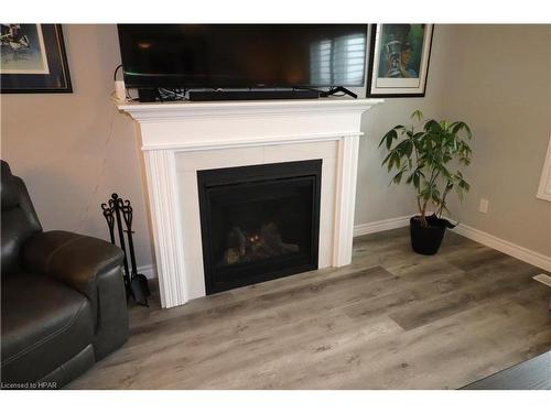 88 Huron Heights Drive, Ashfield-Colborne-Wawanosh, ON - Indoor Photo Showing Living Room With Fireplace
